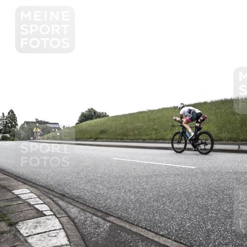 21.06.2026 - 29. Vierlanden-Triathlon H.Heesch http://msf.ph/oto/9902472 21.06.2026 09:45:50 Radfahren  meine-sportfotos.de