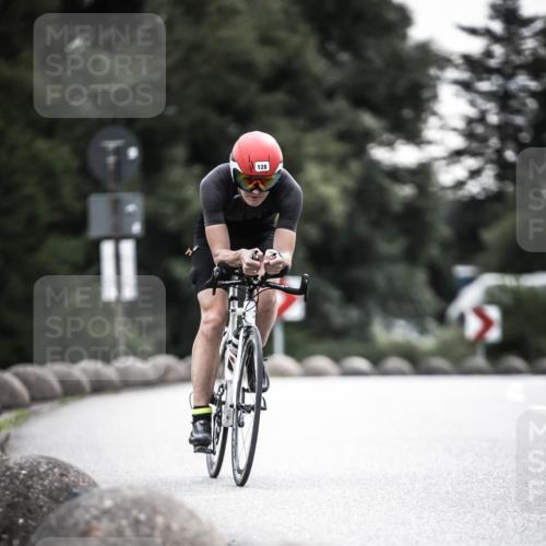 21.06.2026 - 29. Vierlanden-Triathlon H.Heesch http://msf.ph/oto/9902490 21.06.2026 09:55:02 Radfahren 128, 148, 264, 292 meine-sportfotos.de