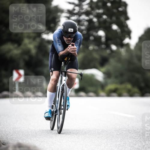21.06.2026 - 29. Vierlanden-Triathlon H.Heesch http://msf.ph/oto/9902516 21.06.2026 09:55:37 Radfahren 142, 177, 184, 235, 252 meine-sportfotos.de