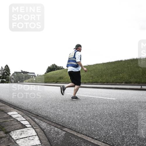 21.06.2026 - 29. Vierlanden-Triathlon H.Heesch http://msf.ph/oto/9902518 21.06.2026 09:47:24 Radfahren  meine-sportfotos.de