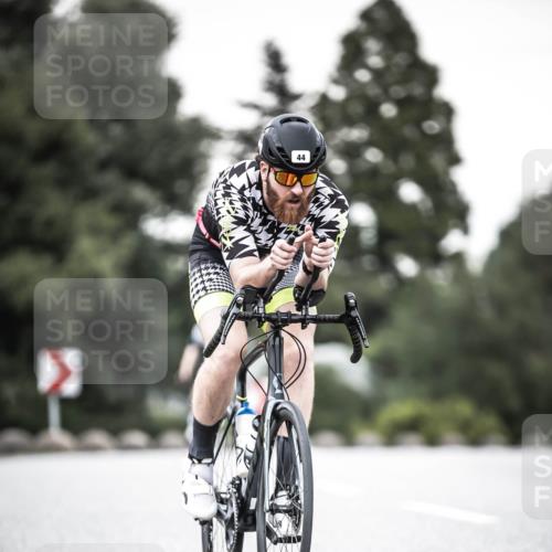21.06.2026 - 29. Vierlanden-Triathlon H.Heesch http://msf.ph/oto/9902529 21.06.2026 10:13:38 Radfahren 44, 289 meine-sportfotos.de