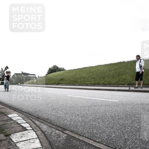 21.06.2026 - 29. Vierlanden-Triathlon H.Heesch http://msf.ph/oto/9902537 21.06.2026 09:47:32 Radfahren 3, 19, 54, 114 meine-sportfotos.de