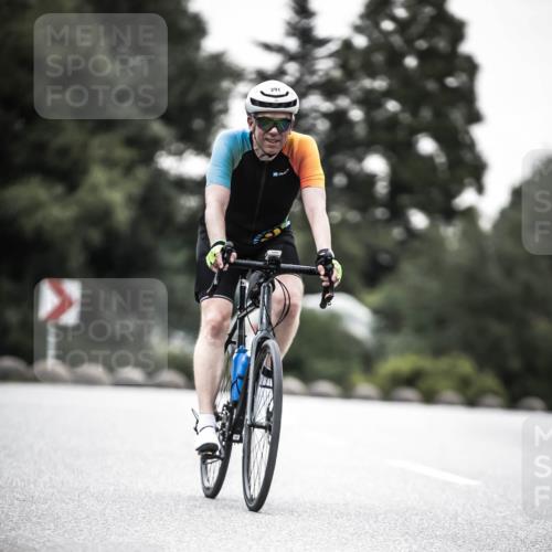 21.06.2026 - 29. Vierlanden-Triathlon H.Heesch http://msf.ph/oto/9902548 21.06.2026 09:56:34 Radfahren 103, 259, 291 meine-sportfotos.de
