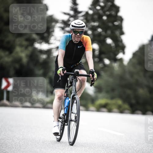 21.06.2026 - 29. Vierlanden-Triathlon H.Heesch http://msf.ph/oto/9902553 21.06.2026 09:56:34 Radfahren 103, 259, 291 meine-sportfotos.de