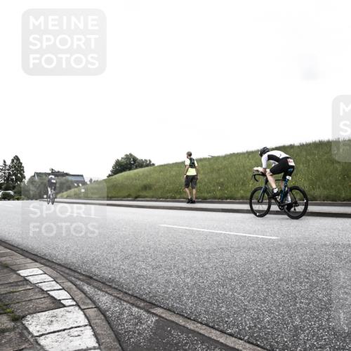 21.06.2026 - 29. Vierlanden-Triathlon H.Heesch http://msf.ph/oto/9902570 21.06.2026 09:48:42 Radfahren 267 meine-sportfotos.de