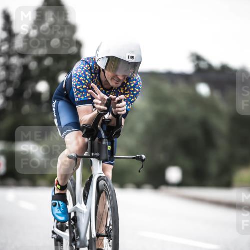 21.06.2026 - 29. Vierlanden-Triathlon H.Heesch http://msf.ph/oto/9902612 21.06.2026 09:57:49 Radfahren 145, 147 meine-sportfotos.de