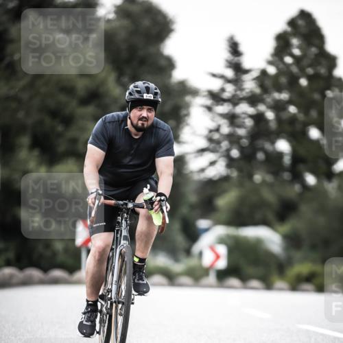 21.06.2026 - 29. Vierlanden-Triathlon H.Heesch http://msf.ph/oto/9902617 21.06.2026 10:13:57 Radfahren 190, 330 meine-sportfotos.de