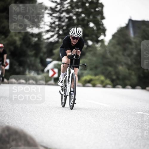 21.06.2026 - 29. Vierlanden-Triathlon H.Heesch http://msf.ph/oto/9902627 21.06.2026 09:58:03 Radfahren 19, 54, 267 meine-sportfotos.de