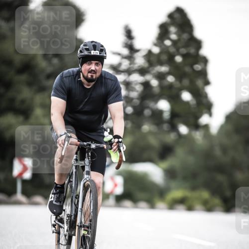 21.06.2026 - 29. Vierlanden-Triathlon H.Heesch http://msf.ph/oto/9902634 21.06.2026 10:13:57 Radfahren 190, 330 meine-sportfotos.de
