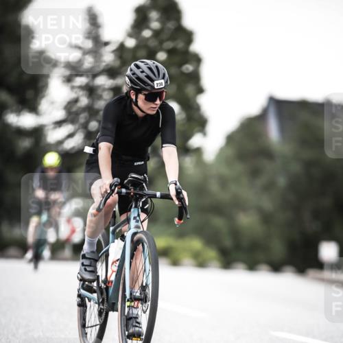 21.06.2026 - 29. Vierlanden-Triathlon H.Heesch http://msf.ph/oto/9902677 21.06.2026 10:14:14 Radfahren 6, 37, 130, 140, 195, 204, 238, 464 meine-sportfotos.de