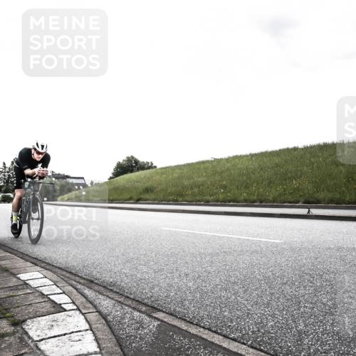 21.06.2026 - 29. Vierlanden-Triathlon H.Heesch http://msf.ph/oto/9902690 21.06.2026 09:52:32 Radfahren 16, 63, 77, 107, 192 meine-sportfotos.de
