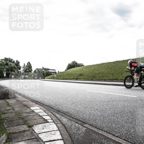 21.06.2026 - 29. Vierlanden-Triathlon H.Heesch http://msf.ph/oto/9902764 21.06.2026 09:53:36 Radfahren 51, 74 meine-sportfotos.de