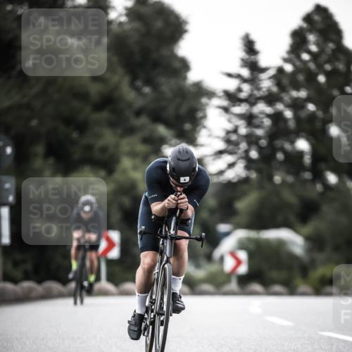 21.06.2026 - 29. Vierlanden-Triathlon H.Heesch http://msf.ph/oto/9902790 21.06.2026 10:02:31 Radfahren 4, 27, 99 meine-sportfotos.de