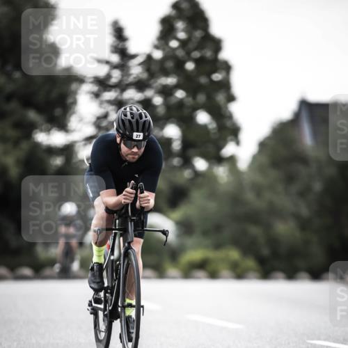 21.06.2026 - 29. Vierlanden-Triathlon H.Heesch http://msf.ph/oto/9902805 21.06.2026 10:02:34 Radfahren 4, 27, 99, 198, 245, 367 meine-sportfotos.de