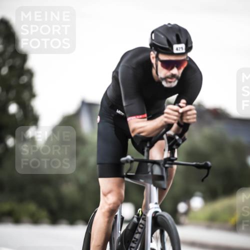 21.06.2026 - 29. Vierlanden-Triathlon H.Heesch http://msf.ph/oto/9902824 21.06.2026 10:14:37 Radfahren 31, 425 meine-sportfotos.de