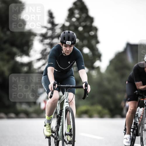 21.06.2026 - 29. Vierlanden-Triathlon H.Heesch http://msf.ph/oto/9902840 21.06.2026 10:02:53 Radfahren 139, 224, 232, 294 meine-sportfotos.de