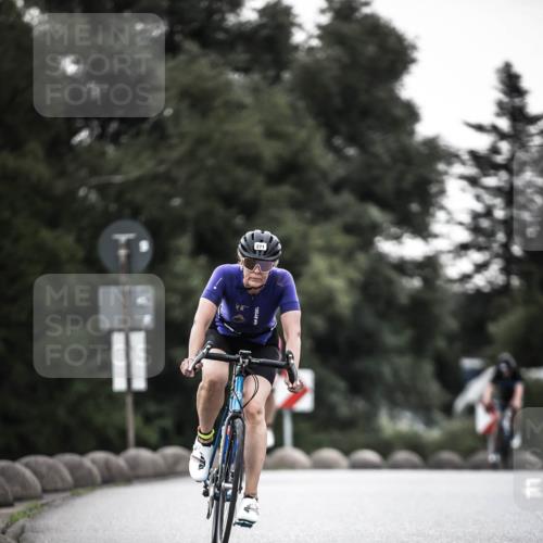 21.06.2026 - 29. Vierlanden-Triathlon H.Heesch http://msf.ph/oto/9902859 21.06.2026 10:03:59 Radfahren 142, 151, 161, 181, 257, 271, 337 meine-sportfotos.de
