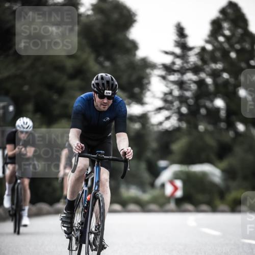 21.06.2026 - 29. Vierlanden-Triathlon H.Heesch http://msf.ph/oto/9902874 21.06.2026 10:04:20 Radfahren 75, 90, 260, 324, 350, 379 meine-sportfotos.de