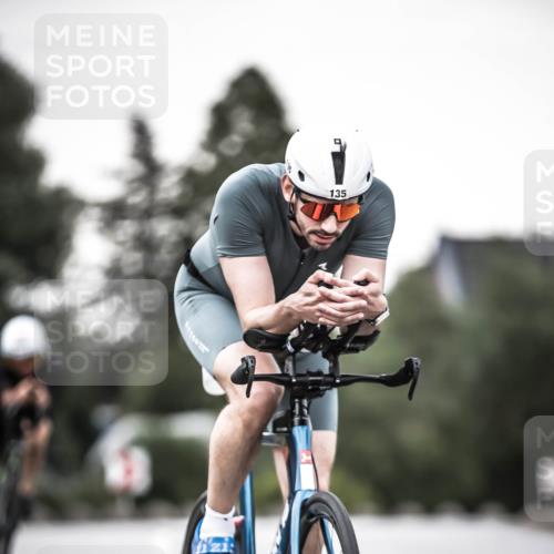 21.06.2026 - 29. Vierlanden-Triathlon H.Heesch http://msf.ph/oto/9902875 21.06.2026 10:14:58 Radfahren 71, 135, 200, 216 meine-sportfotos.de
