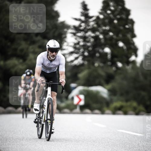 21.06.2026 - 29. Vierlanden-Triathlon H.Heesch http://msf.ph/oto/9902907 21.06.2026 10:15:07 Radfahren 23, 129, 156, 424 meine-sportfotos.de