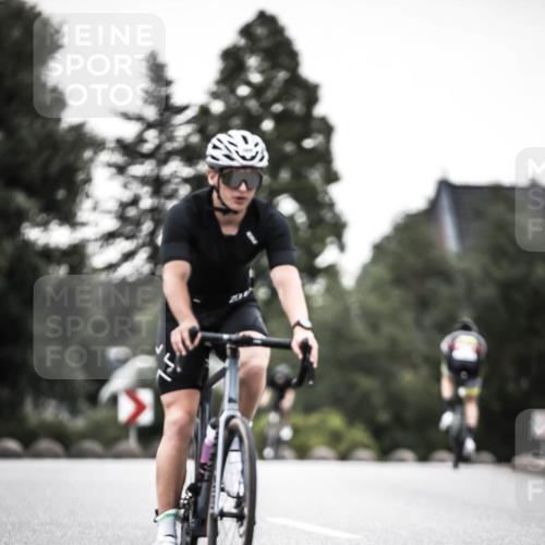 21.06.2026 - 29. Vierlanden-Triathlon H.Heesch http://msf.ph/oto/9902916 21.06.2026 10:04:40 Radfahren 86, 235, 307, 365, 389 meine-sportfotos.de