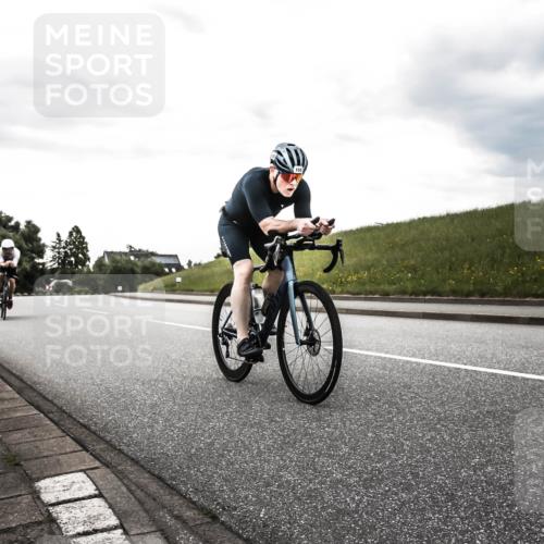 21.06.2026 - 29. Vierlanden-Triathlon H.Heesch http://msf.ph/oto/9902960 21.06.2026 09:59:36 Radfahren 34, 42, 155, 166, 223, 255 meine-sportfotos.de