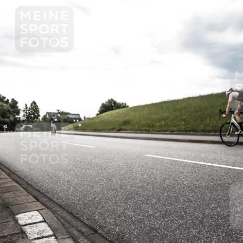 21.06.2026 - 29. Vierlanden-Triathlon H.Heesch http://msf.ph/oto/9902970 21.06.2026 09:59:38 Radfahren 34, 42, 155, 223, 255 meine-sportfotos.de
