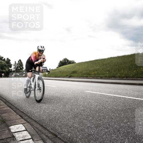 21.06.2026 - 29. Vierlanden-Triathlon H.Heesch http://msf.ph/oto/9902973 21.06.2026 09:59:40 Radfahren 173, 223, 255 meine-sportfotos.de