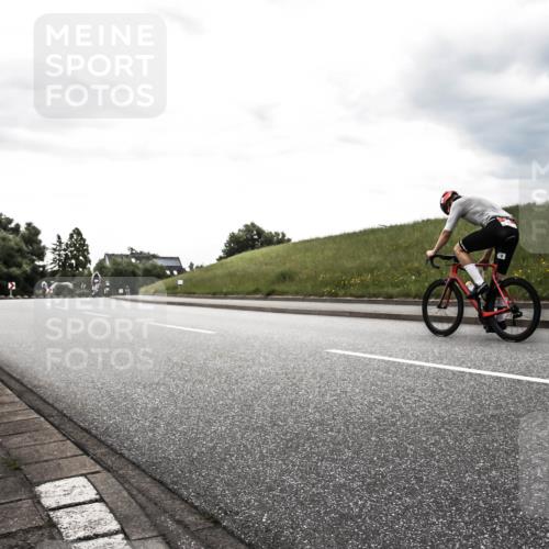 21.06.2026 - 29. Vierlanden-Triathlon H.Heesch http://msf.ph/oto/9902976 21.06.2026 09:59:42 Radfahren 173, 223, 255 meine-sportfotos.de