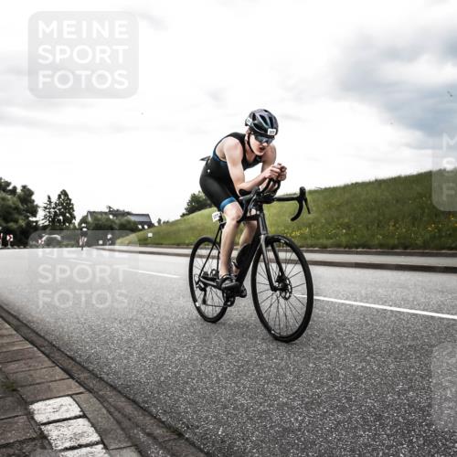 21.06.2026 - 29. Vierlanden-Triathlon H.Heesch http://msf.ph/oto/9902982 21.06.2026 09:59:49 Radfahren 196, 377 meine-sportfotos.de