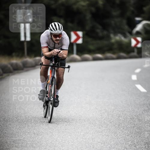 21.06.2026 - 29. Vierlanden-Triathlon H.Heesch http://msf.ph/oto/9902992 21.06.2026 10:05:35 Radfahren 5, 135, 175, 312 meine-sportfotos.de