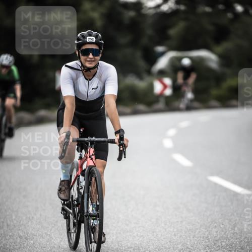 21.06.2026 - 29. Vierlanden-Triathlon H.Heesch http://msf.ph/oto/9903001 21.06.2026 10:05:44 Radfahren 133, 252, 259, 363 meine-sportfotos.de