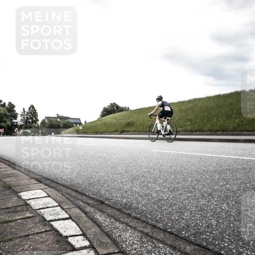 21.06.2026 - 29. Vierlanden-Triathlon H.Heesch http://msf.ph/oto/9903006 21.06.2026 10:01:48 Radfahren 197 meine-sportfotos.de