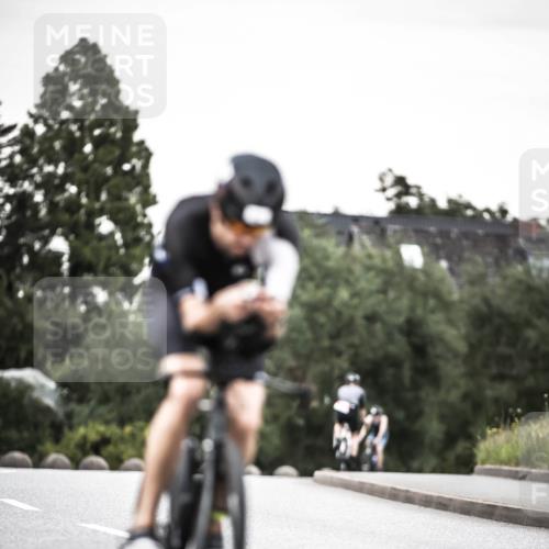 21.06.2026 - 29. Vierlanden-Triathlon H.Heesch http://msf.ph/oto/9903015 21.06.2026 10:15:15 Radfahren 23, 33, 111 meine-sportfotos.de