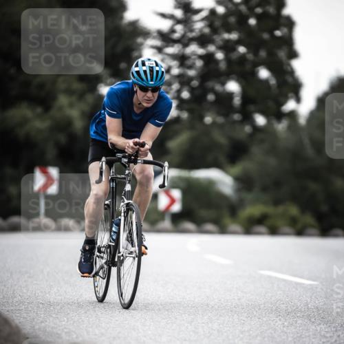 21.06.2026 - 29. Vierlanden-Triathlon H.Heesch http://msf.ph/oto/9903041 21.06.2026 10:05:59 Radfahren 346 meine-sportfotos.de