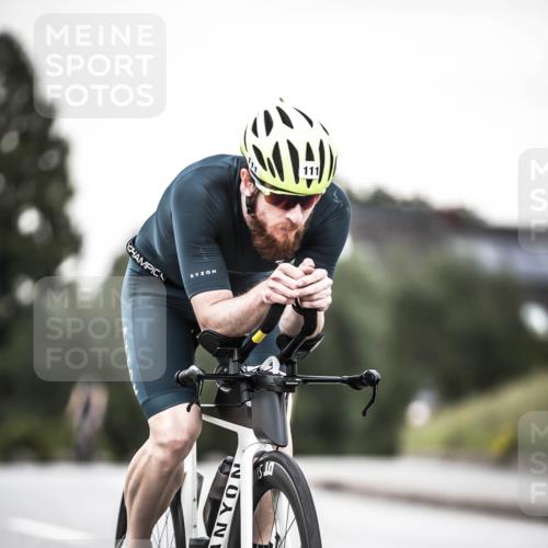 21.06.2026 - 29. Vierlanden-Triathlon H.Heesch http://msf.ph/oto/9903046 21.06.2026 10:15:17 Radfahren 23, 33, 111 meine-sportfotos.de
