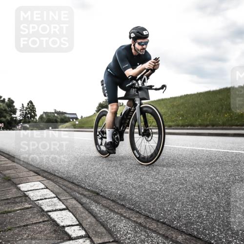 21.06.2026 - 29. Vierlanden-Triathlon H.Heesch http://msf.ph/oto/9903049 21.06.2026 10:02:33 Radfahren 4, 27 meine-sportfotos.de
