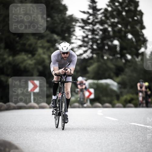 21.06.2026 - 29. Vierlanden-Triathlon H.Heesch http://msf.ph/oto/9903058 21.06.2026 10:06:22 Radfahren 109, 147, 165, 354, 360, 381 meine-sportfotos.de