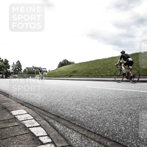 21.06.2026 - 29. Vierlanden-Triathlon H.Heesch http://msf.ph/oto/9903062 21.06.2026 10:02:48 Radfahren 56, 139, 179 meine-sportfotos.de