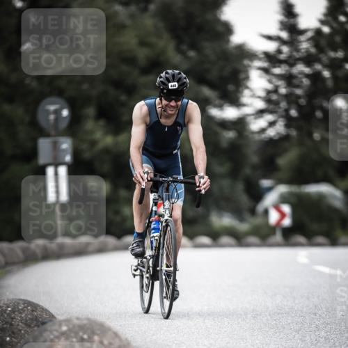 21.06.2026 - 29. Vierlanden-Triathlon H.Heesch http://msf.ph/oto/9903063 21.06.2026 10:15:25 Radfahren 49, 127, 172, 193, 240, 448, 1354 meine-sportfotos.de