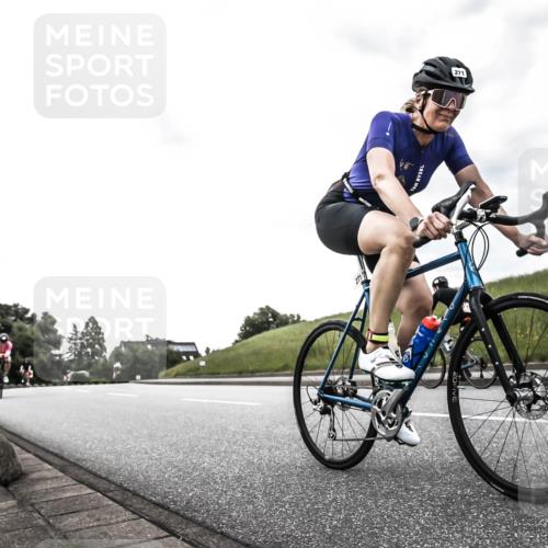 21.06.2026 - 29. Vierlanden-Triathlon H.Heesch http://msf.ph/oto/9903093 21.06.2026 10:04:01 Radfahren 142, 161, 181, 257, 271, 337 meine-sportfotos.de