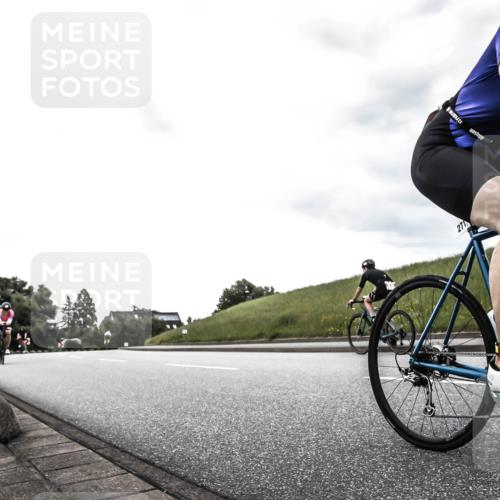 21.06.2026 - 29. Vierlanden-Triathlon H.Heesch http://msf.ph/oto/9903096 21.06.2026 10:04:01 Radfahren 142, 161, 181, 257, 271, 337 meine-sportfotos.de