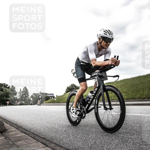 21.06.2026 - 29. Vierlanden-Triathlon H.Heesch http://msf.ph/oto/9903122 21.06.2026 10:04:13 Radfahren 154, 180 meine-sportfotos.de