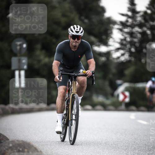 21.06.2026 - 29. Vierlanden-Triathlon H.Heesch http://msf.ph/oto/9903124 21.06.2026 10:07:31 Radfahren 88, 316, 347 meine-sportfotos.de