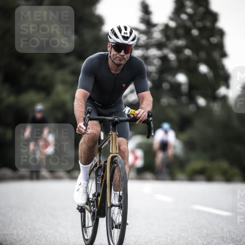 21.06.2026 - 29. Vierlanden-Triathlon H.Heesch http://msf.ph/oto/9903127 21.06.2026 10:07:31 Radfahren 88, 316, 347 meine-sportfotos.de