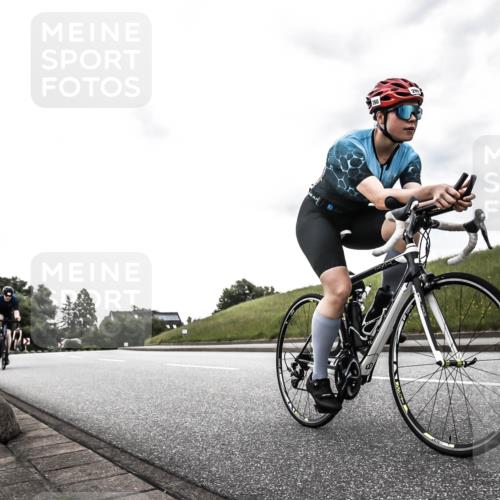 21.06.2026 - 29. Vierlanden-Triathlon H.Heesch http://msf.ph/oto/9903129 21.06.2026 10:04:20 Radfahren 90, 260, 324, 350 meine-sportfotos.de
