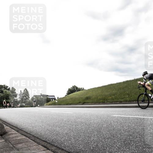 21.06.2026 - 29. Vierlanden-Triathlon H.Heesch http://msf.ph/oto/9903153 21.06.2026 10:04:35 Radfahren 47, 235 meine-sportfotos.de