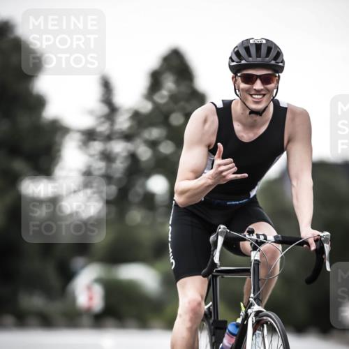 21.06.2026 - 29. Vierlanden-Triathlon H.Heesch http://msf.ph/oto/9903154 21.06.2026 10:07:41 Radfahren 23, 105, 111, 216, 279, 336 meine-sportfotos.de