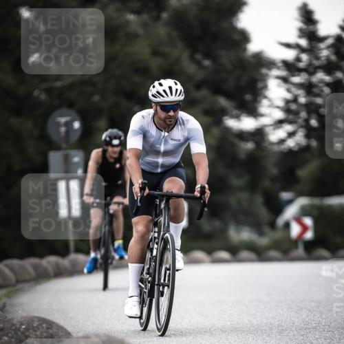 21.06.2026 - 29. Vierlanden-Triathlon H.Heesch http://msf.ph/oto/9903198 21.06.2026 10:08:12 Radfahren 38, 371, 373 meine-sportfotos.de