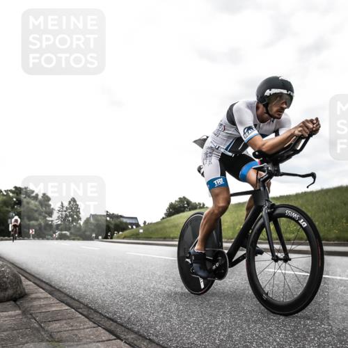 21.06.2026 - 29. Vierlanden-Triathlon H.Heesch http://msf.ph/oto/9903221 21.06.2026 10:05:34 Radfahren 5, 103, 175, 195, 312 meine-sportfotos.de